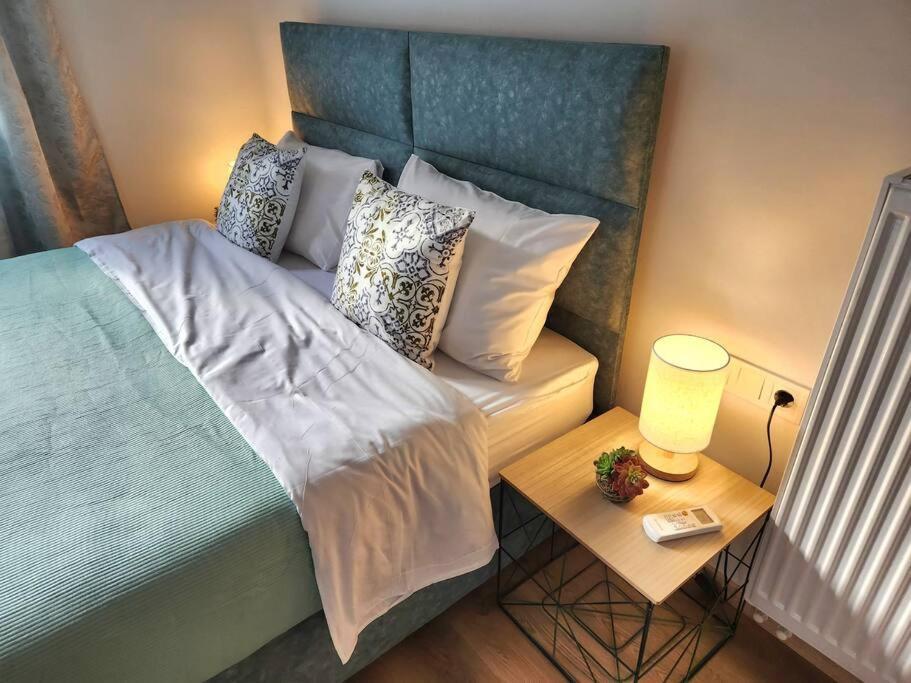 Lux House Attiki Vipgreece Lägenhet Aten Exteriör bild